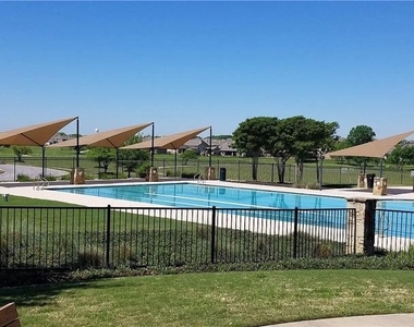 3304 Winding Shore Ln - Photo Thumbnail 28