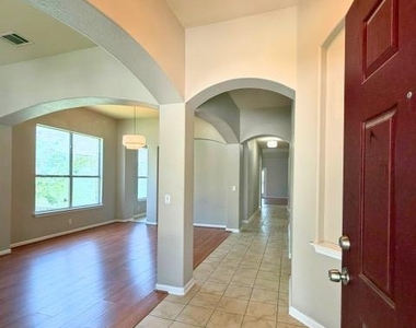 3304 Winding Shore Ln - Photo Thumbnail 4