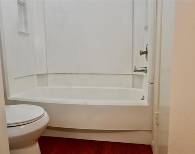 13356 Water Oak Ln - Photo Thumbnail 11