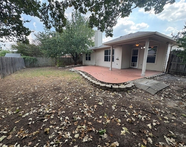 2100 Mir Woods Dr - Photo Thumbnail 30