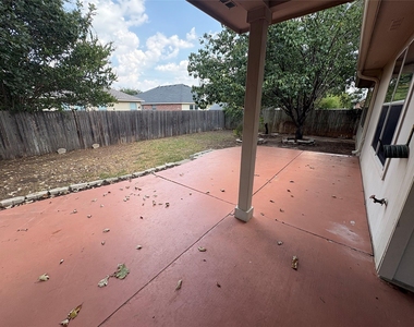 2100 Mir Woods Dr - Photo Thumbnail 28