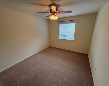 2100 Mir Woods Dr - Photo Thumbnail 27