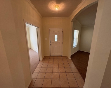 2100 Mir Woods Dr - Photo Thumbnail 1