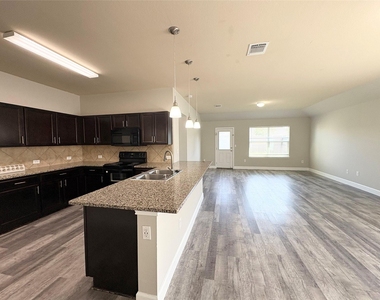 11708 Cambrian Rd - Photo Thumbnail 15