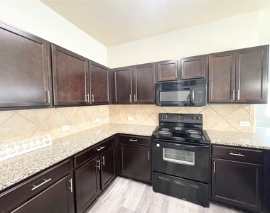 11708 Cambrian Rd - Photo Thumbnail 24