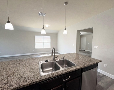 11708 Cambrian Rd - Photo Thumbnail 26