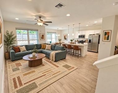 11312 Gadsen Ln - Photo Thumbnail 13