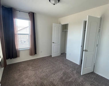 14117 Vigilance St - Photo Thumbnail 21