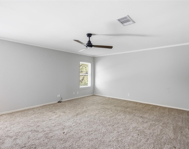1314 Chalk Ln - Photo Thumbnail 11
