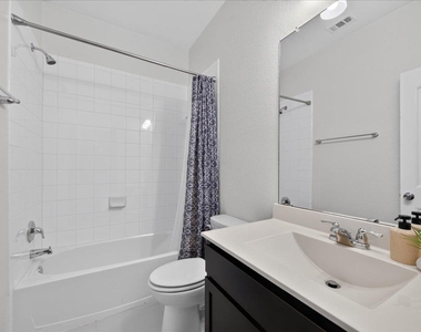 617 Cortona Ln - Photo Thumbnail 24