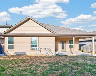 617 Cortona Ln - Photo Thumbnail 27