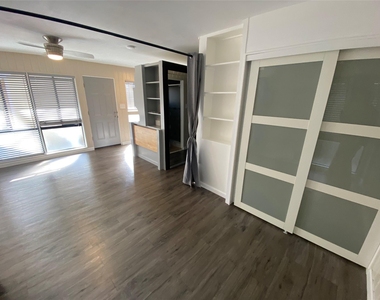 3010 Fruth St St - Photo Thumbnail 8