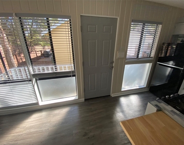 3010 Fruth St St - Photo Thumbnail 24