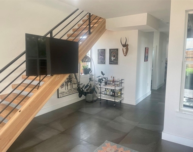 3409 Pennsylvania Ave - Photo Thumbnail 22