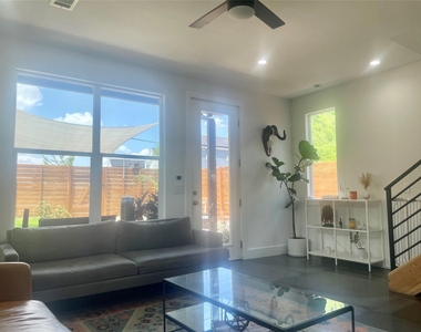 3409 Pennsylvania Ave - Photo Thumbnail 24