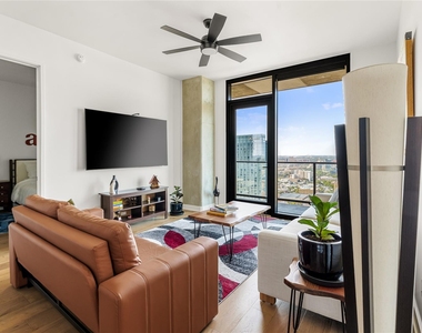 84 East Ave - Photo Thumbnail 7