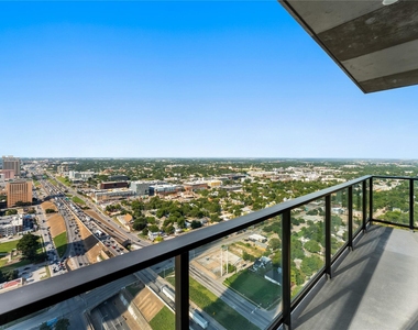 84 East Ave - Photo Thumbnail 20