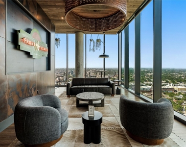 84 East Ave - Photo Thumbnail 25
