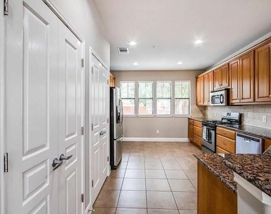 6705 Covered Bridge Dr - Photo Thumbnail 2