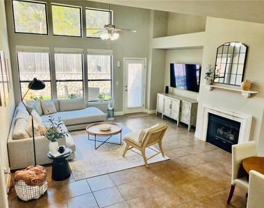 6705 Covered Bridge Dr - Photo Thumbnail 10