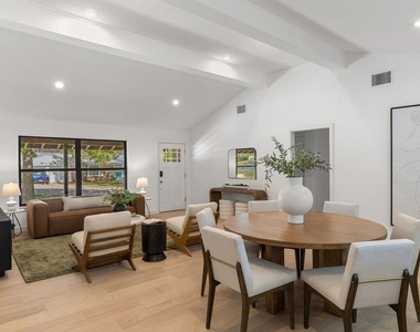 2503 Rockingham Dr - Photo Thumbnail 12