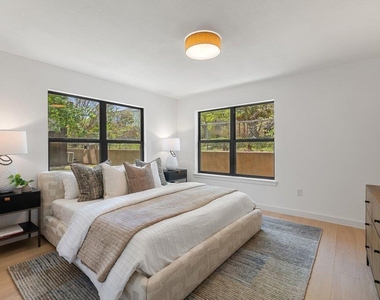 2503 Rockingham Dr - Photo Thumbnail 16