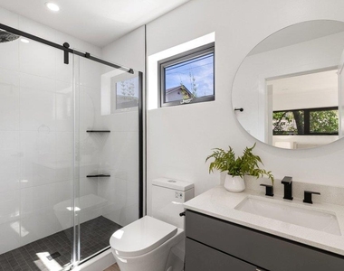 2503 Rockingham Dr - Photo Thumbnail 34