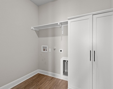 3241 Aurelia Ln - Photo Thumbnail 27