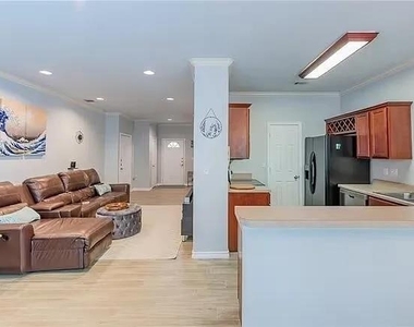 12250 Abbey Glen Ln - Photo Thumbnail 3