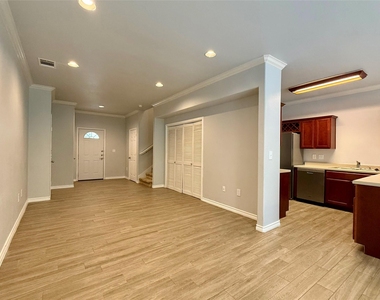 12250 Abbey Glen Ln - Photo Thumbnail 14