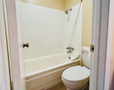 4410 Avenue F - Photo Thumbnail 18