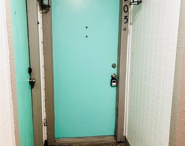 4410 Avenue F - Photo Thumbnail 4