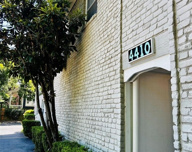 4410 Avenue F - Photo Thumbnail 1
