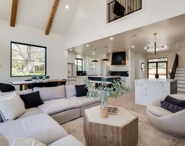 614 Pecan Creek Dr - Photo Thumbnail 3