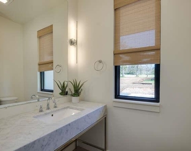 614 Pecan Creek Dr - Photo Thumbnail 20
