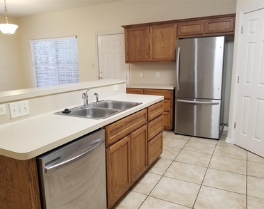 2928 Thrushwood Dr - Photo Thumbnail 10