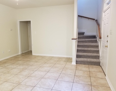 2928 Thrushwood Dr - Photo Thumbnail 6