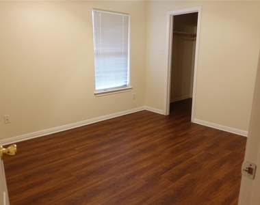 2928 Thrushwood Dr - Photo Thumbnail 31