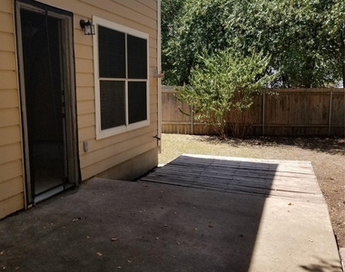 2928 Thrushwood Dr - Photo Thumbnail 26