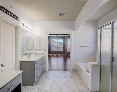 3604 Rams Horn Way - Photo Thumbnail 18
