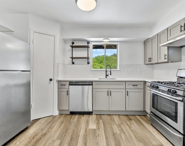 1706 Elmhurst Dr - Photo Thumbnail 7