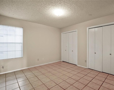 8807 Pineridge Dr - Photo Thumbnail 14