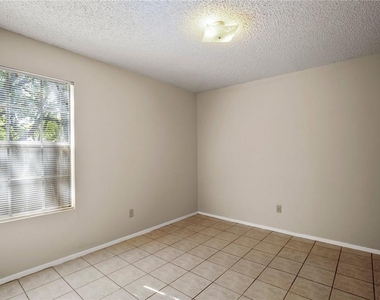 8807 Pineridge Dr - Photo Thumbnail 11