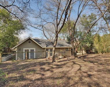 1909 Winsted Ln - Photo Thumbnail 28