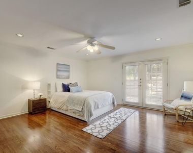 1909 Winsted Ln - Photo Thumbnail 20