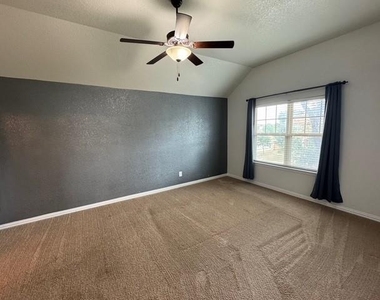 122 Sangaree Dr - Photo Thumbnail 14