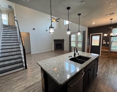 122 Sangaree Dr - Photo Thumbnail 6