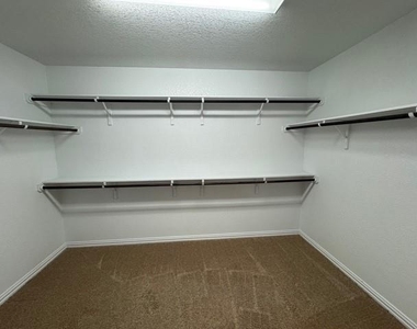 122 Sangaree Dr - Photo Thumbnail 17