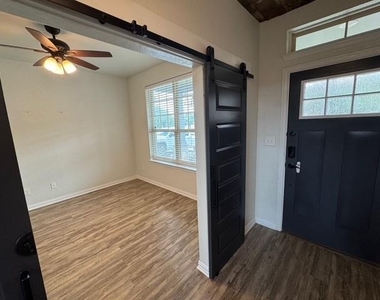 122 Sangaree Dr - Photo Thumbnail 11