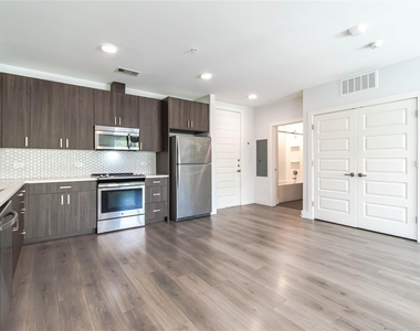 2213 Poquito St - Photo Thumbnail 14